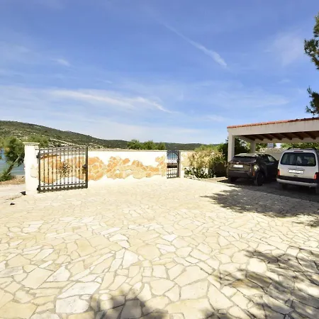 Holiday home Zeljko By Interhome *