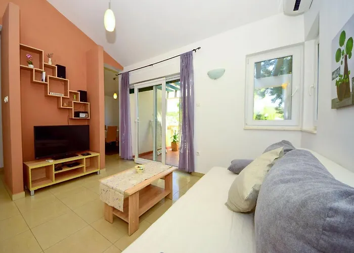 Zeljko By Interhome Tatil Evi *